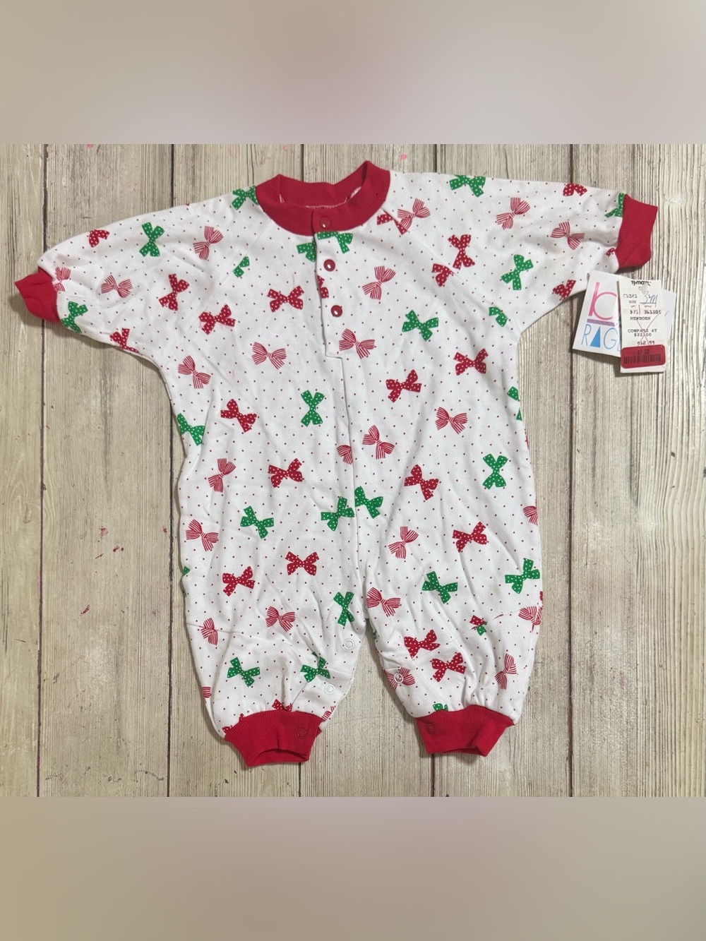 NWT 90s Vintage Baby Girl 3m Christmas Bow Print romper Baby Rageous